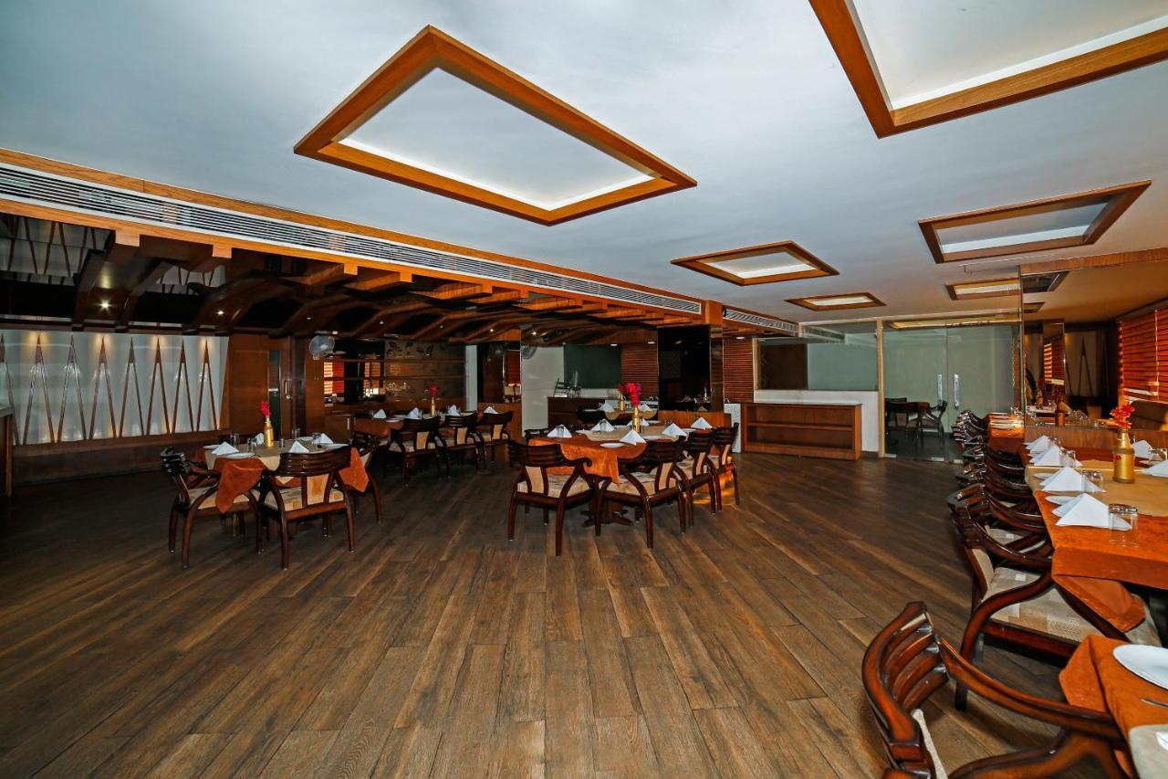 Hotel Shelter Gwalijar Zewnętrze zdjęcie