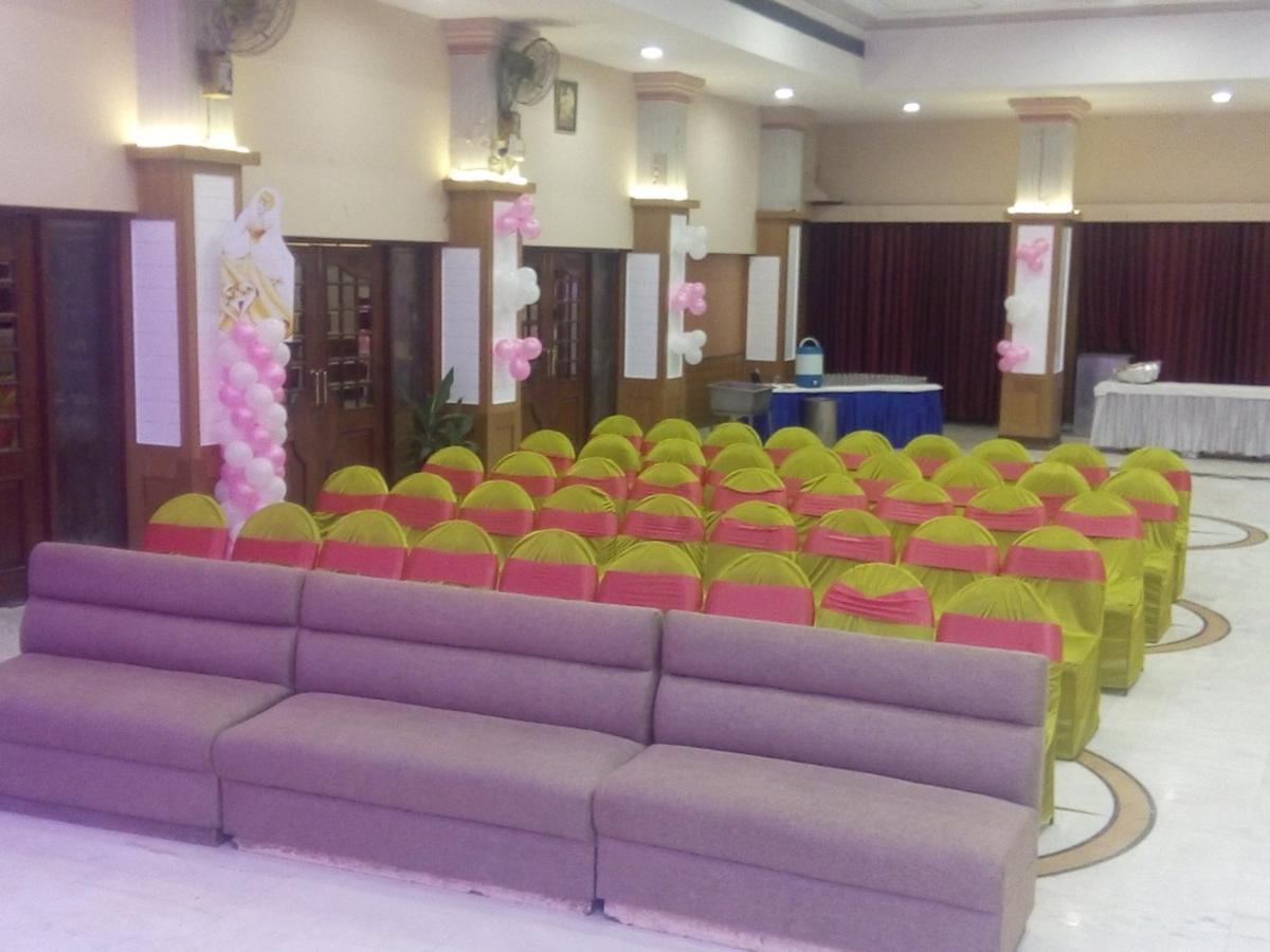 Hotel Shelter Gwalijar Zewnętrze zdjęcie